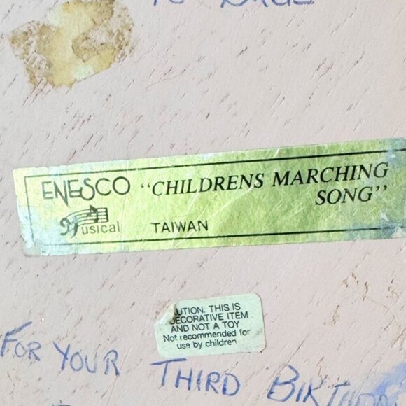 Vintage 1980’s Enesco Pink Gumball Music Box Works video - Picture 7 of 7